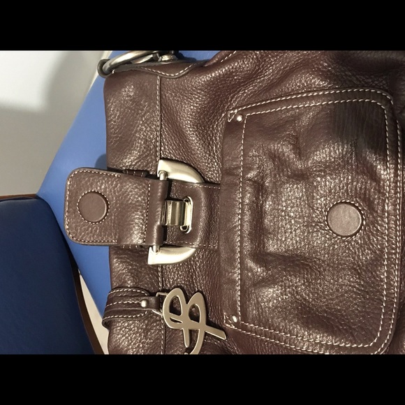 B. Makowsky Westbourne brown leather crossbody bag - Picture 10 of 16